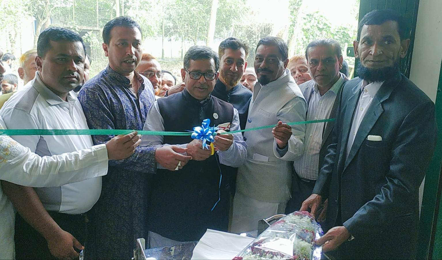 নালমুখ বাজারে শেফা ডায়াগনস্টিক উদ্বোধন করলেন বিমান প্রতিমন্ত্রী মাহবুব আলী