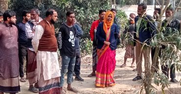 লাখাইয়ে সরকারী খাল দখল করে মাটি ভরাটের কাজ বন্ধ করে দিয়েছে প্রশাসন