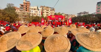 ‘কৃষকদের শোষণ করার অর্থনীতিতেই দেশ পরিচালিত হচ্ছে