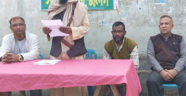 পলাশবাড়ীতে মাদ্রাসা অধ্যক্ষের অনিয়মের বিরুদ্ধে সংবাদ সম্মেলন