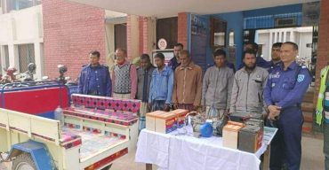 গাইবান্ধায় সংঘবদ্ধ অটোরিকশা চোর চক্রের সাত সদস্য গ্রেফতার