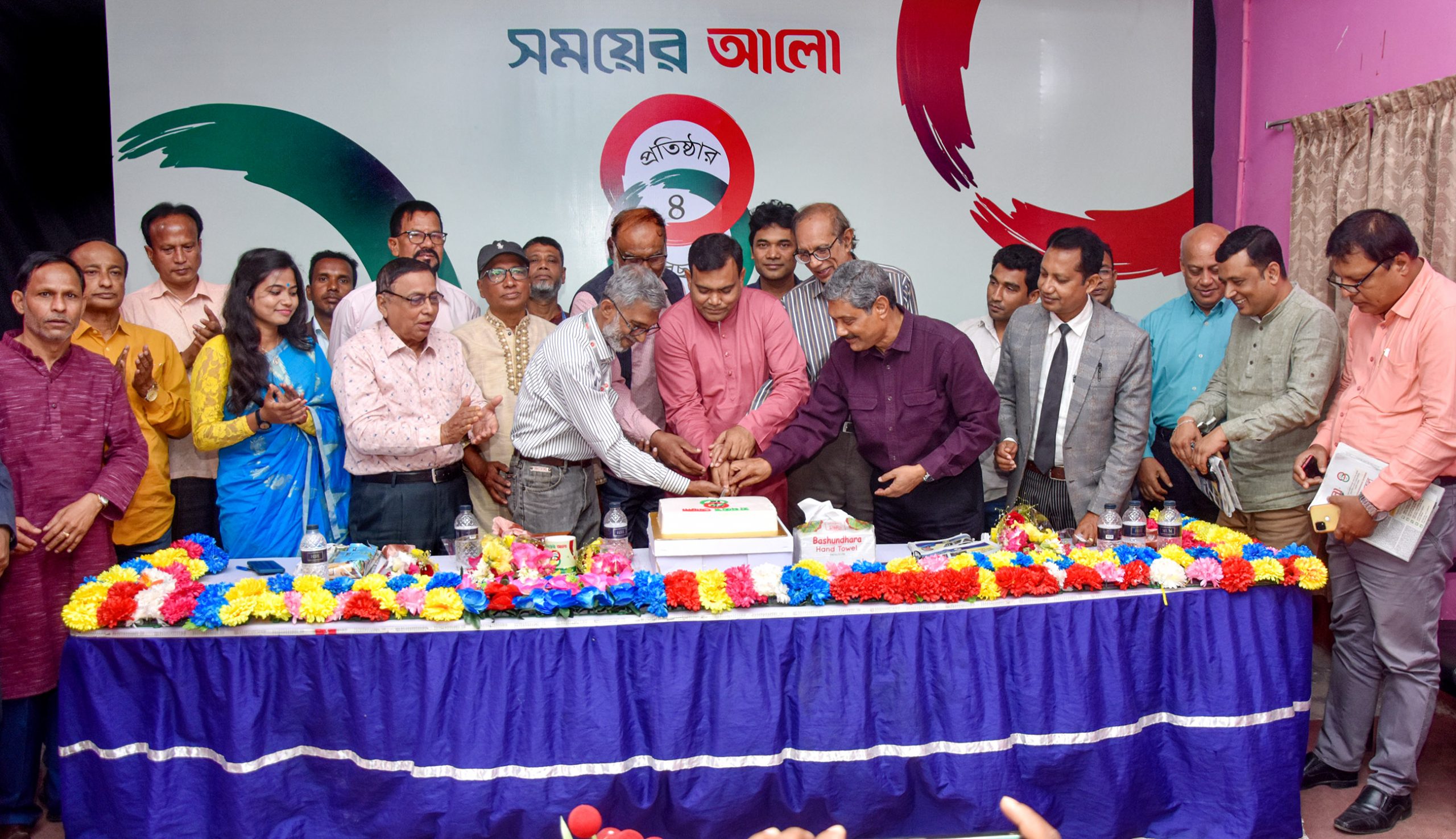 সময়ের আলোর চতুর্থ বর্ষপূর্তি গাইবান্ধায় বীর মুক্তিযোদ্ধা সম্মাননা