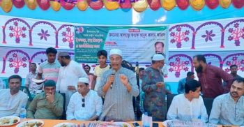 গোবিন্দগঞ্জে যুব সমাজের আয়োজনে বস্ত্র বিতরণ ও ইফতার