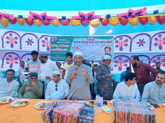 গোবিন্দগঞ্জে যুব সমাজের আয়োজনে বস্ত্র বিতরণ ও ইফতার