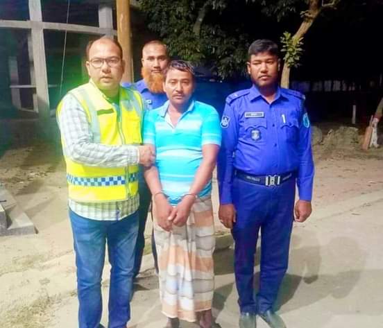  গোবিন্দগঞ্জে ডাকাতি মামলার ওয়ারেন্টভুক্ত আসামী গ্রেফতার 