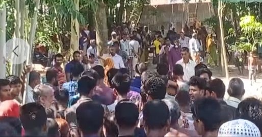 সাদুল্লাপুরে ভিজিএফের চাল উত্তোলনকে কেন্দ্র করে দু’গ্রুপে ধাওয়া-পাল্টা-ধাওয়া; আহত ২