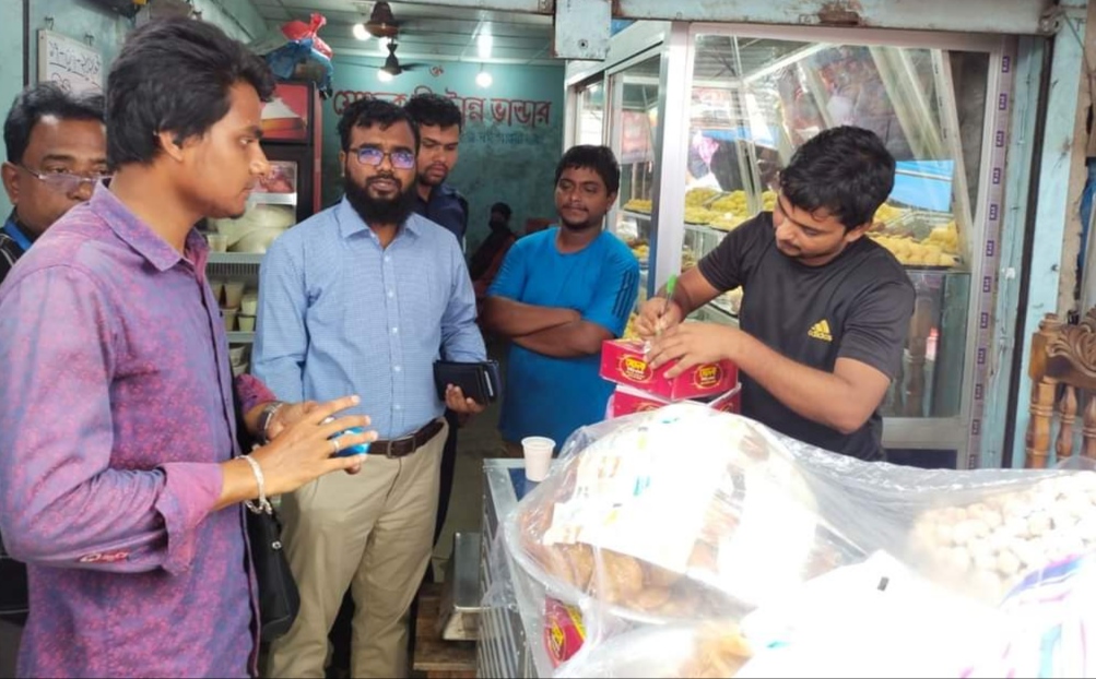 লাখাইয়ে  ভ্রাম্যমাণ আদালতের অভিযান পরিচালনা করে বিভিন্ন প্রতিষ্ঠানকে জরিমানা