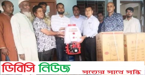 লাখাইয়ে কৃষকের মাঝে কৃষি যন্ত্রপাতি বিতরণ ও বিভিন্ন কার্যক্রম পরিদর্শনে উপ- পরিচাল