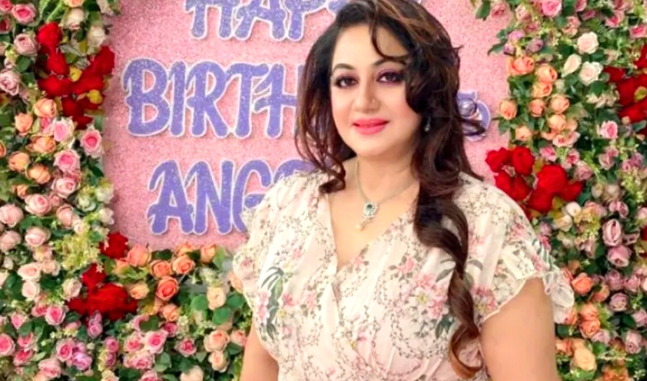 চিত্র নায়িকা শিল্পীর ব্যাংক অ্যাকাউন্ট জব্দ