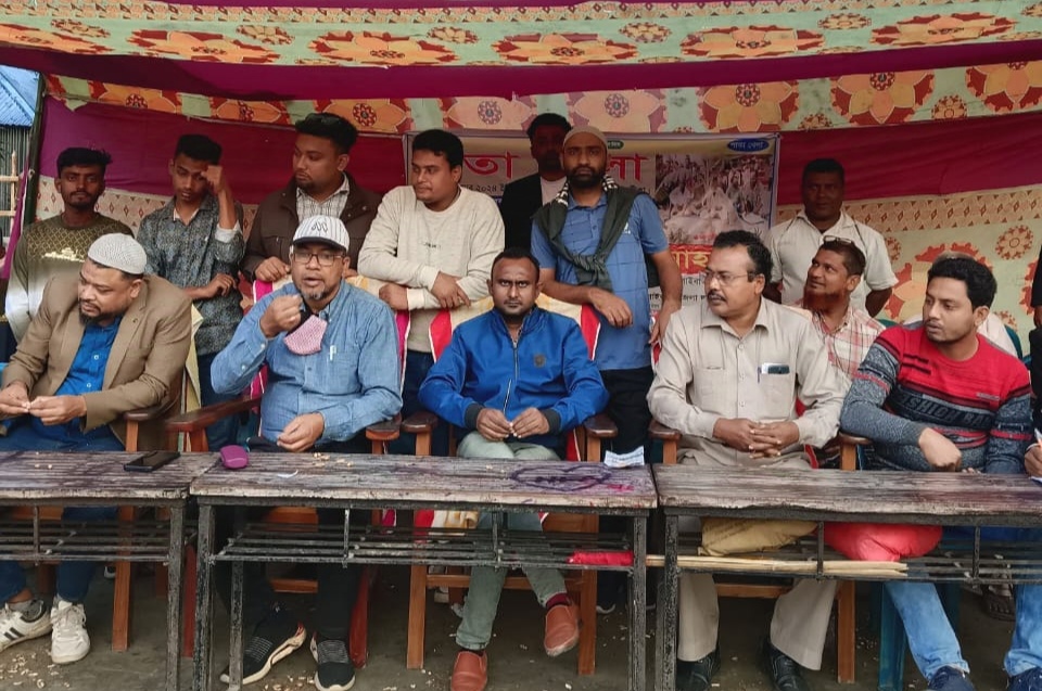 গোবিন্দগঞ্জে অনুষ্ঠিত হলো ঐতিহ্যবাহী পাতা খেলা