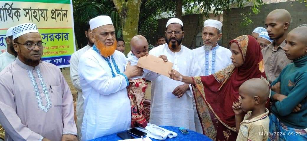 গোবিন্দগঞ্জে সড়ক দুর্ঘটনায় নিহতের পরিবারকে আর্থিক সহায় জামায়াতের