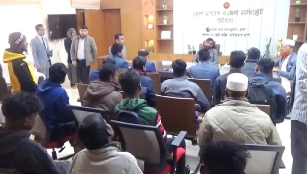 জুলাই বিপ্লবে আহতদের অধিকার নিশ্চিতে ব্যবস্থা নেবে প্রশাসন