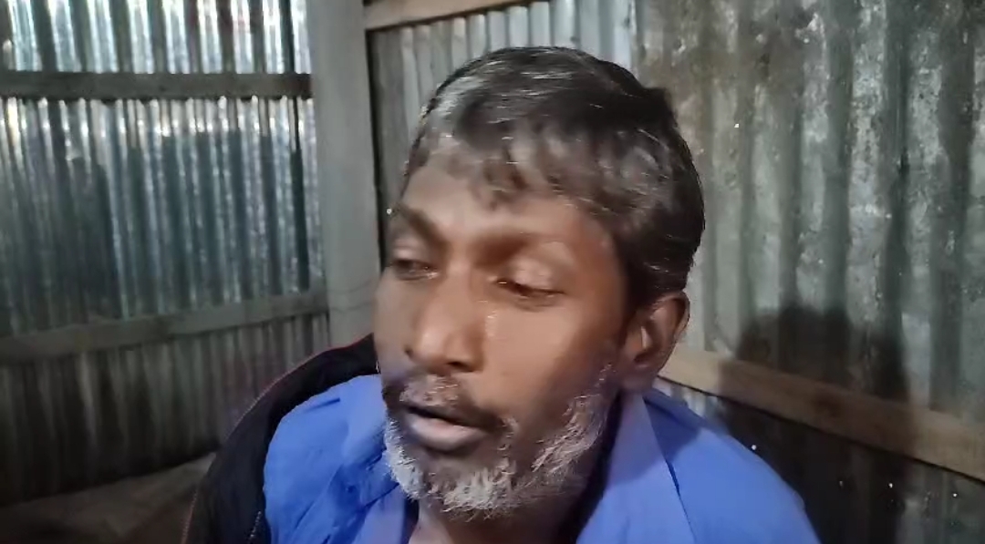 দেবীগঞ্জে ডিবির ভূয়া ওসি ও কনষ্টেবল পরিচয় দেওয়া দুই ব্যক্তি আটক