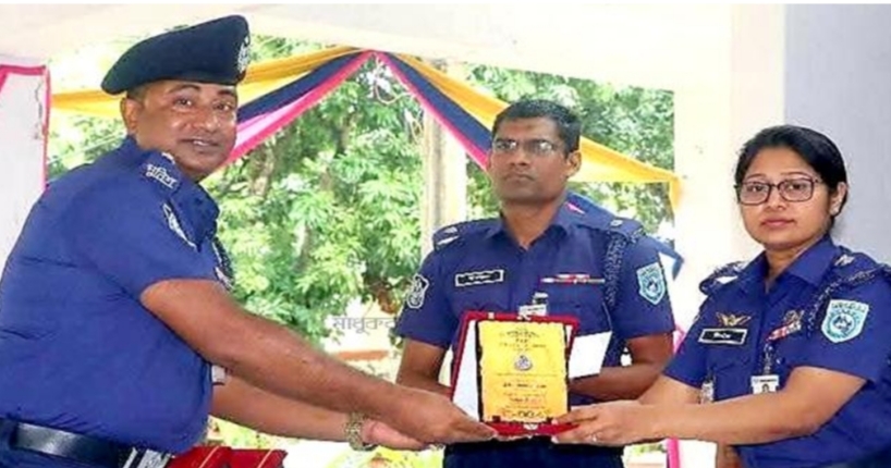 গাইবান্ধা জেলার শ্রেষ্ঠ ওসি বুলবুল ইসলাম