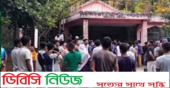 গাইবান্ধায় চাল বিতরণ নিয়ে দ্বন্দ্ব, ইউপি কার্যালয়ে তালা ফিরে গেল পুলিশ