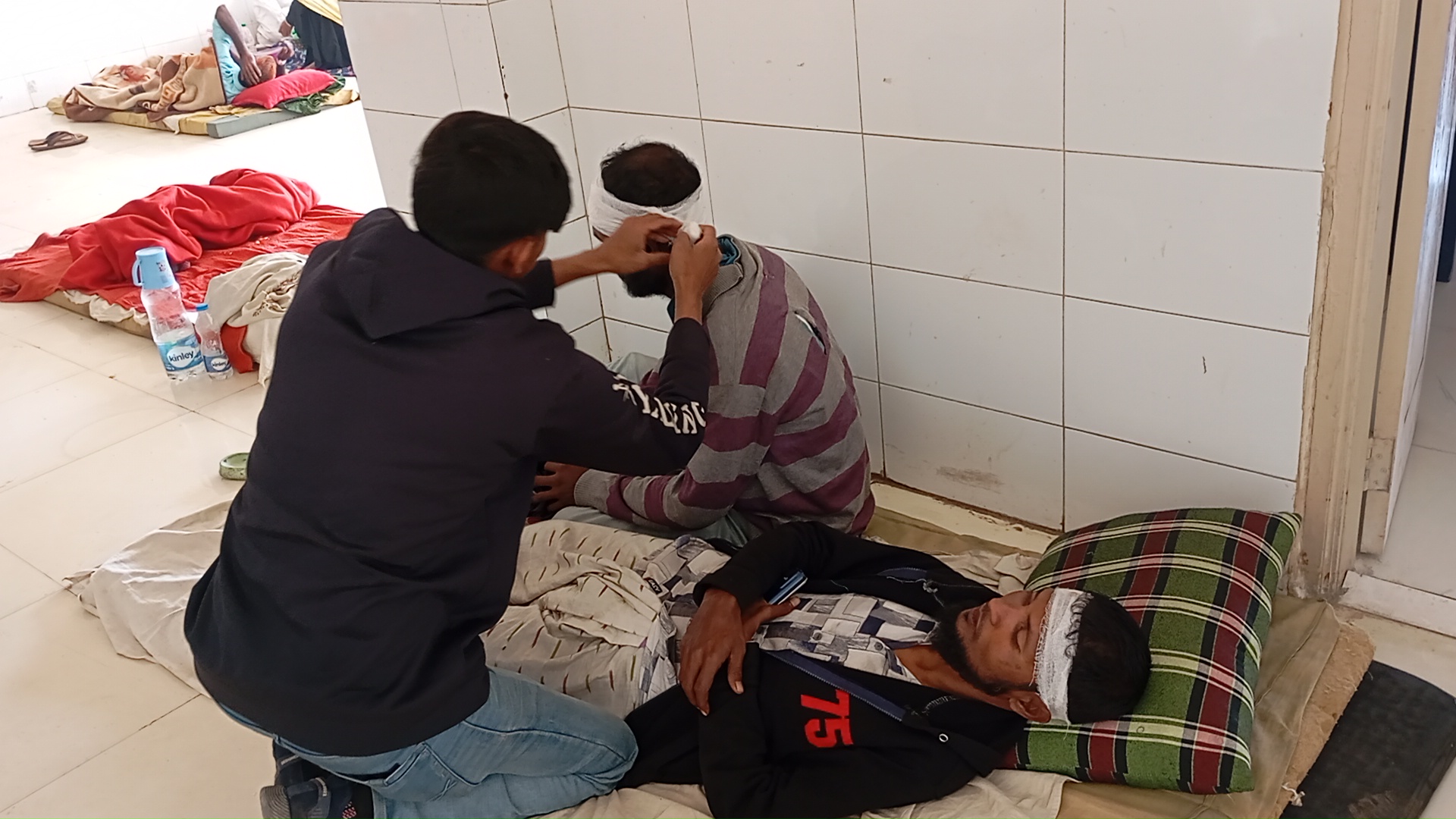 গোবিন্দগঞ্জে জমি নিয়ে দ্বন্দ্বে হামলা, ভাংচুর, লুটপাটসহ লক্ষাধিক টাকার ক্ষতি, আহত-৩